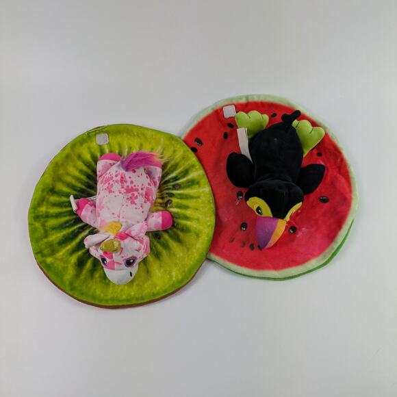 Tucanito Unicornito Berry Fruit Cutetitos Fruito Scented Tucan Plush Wrap 2019 - Picture 2 of 13